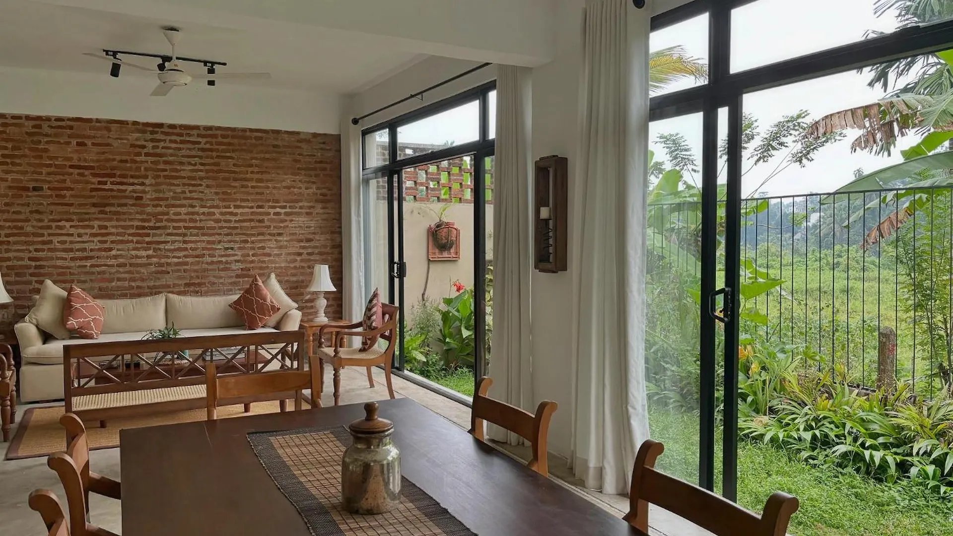 Rai Villa Colombo Malabe Bed & Breakfast