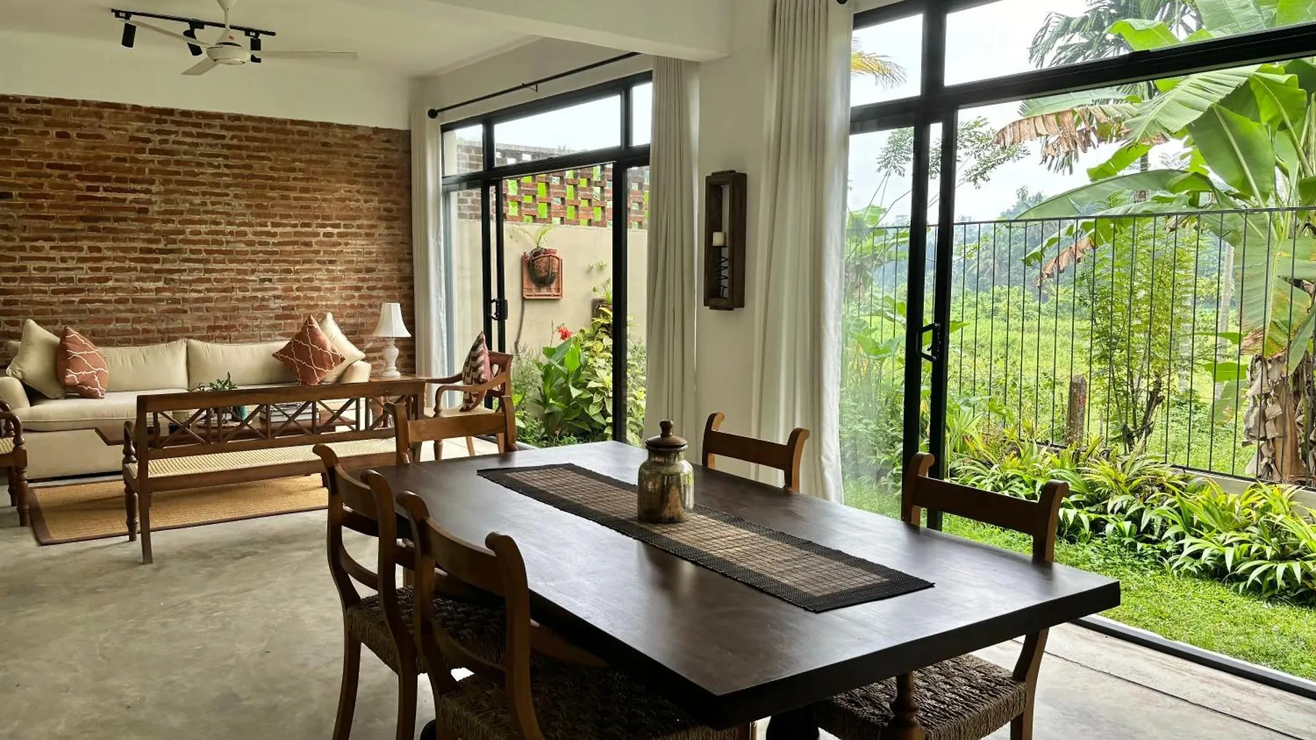 Rai Villa Colombo Malabe Bed & Breakfast