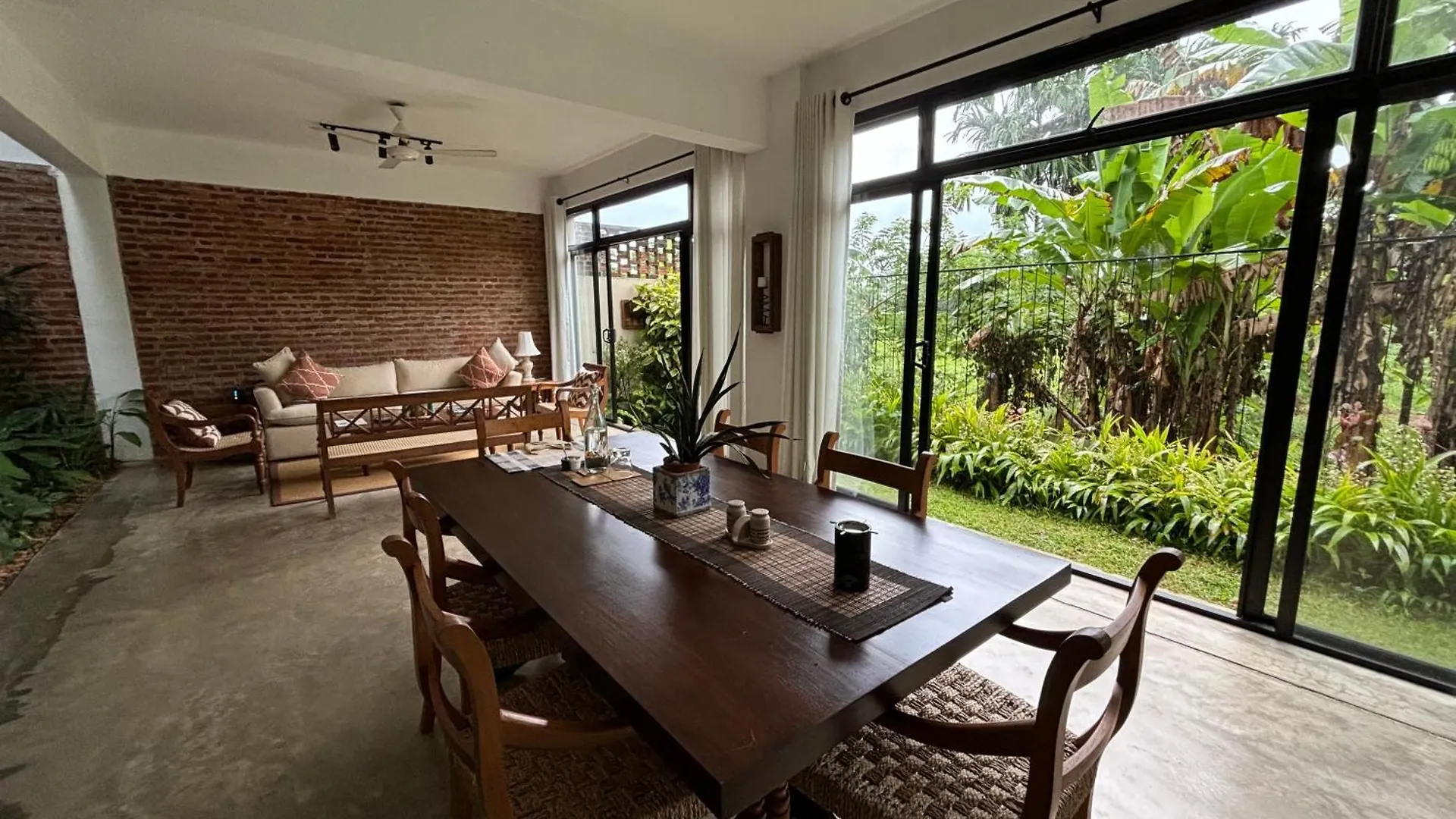 Rai Villa Colombo Malabe Bed & Breakfast